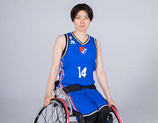米衛晴香
